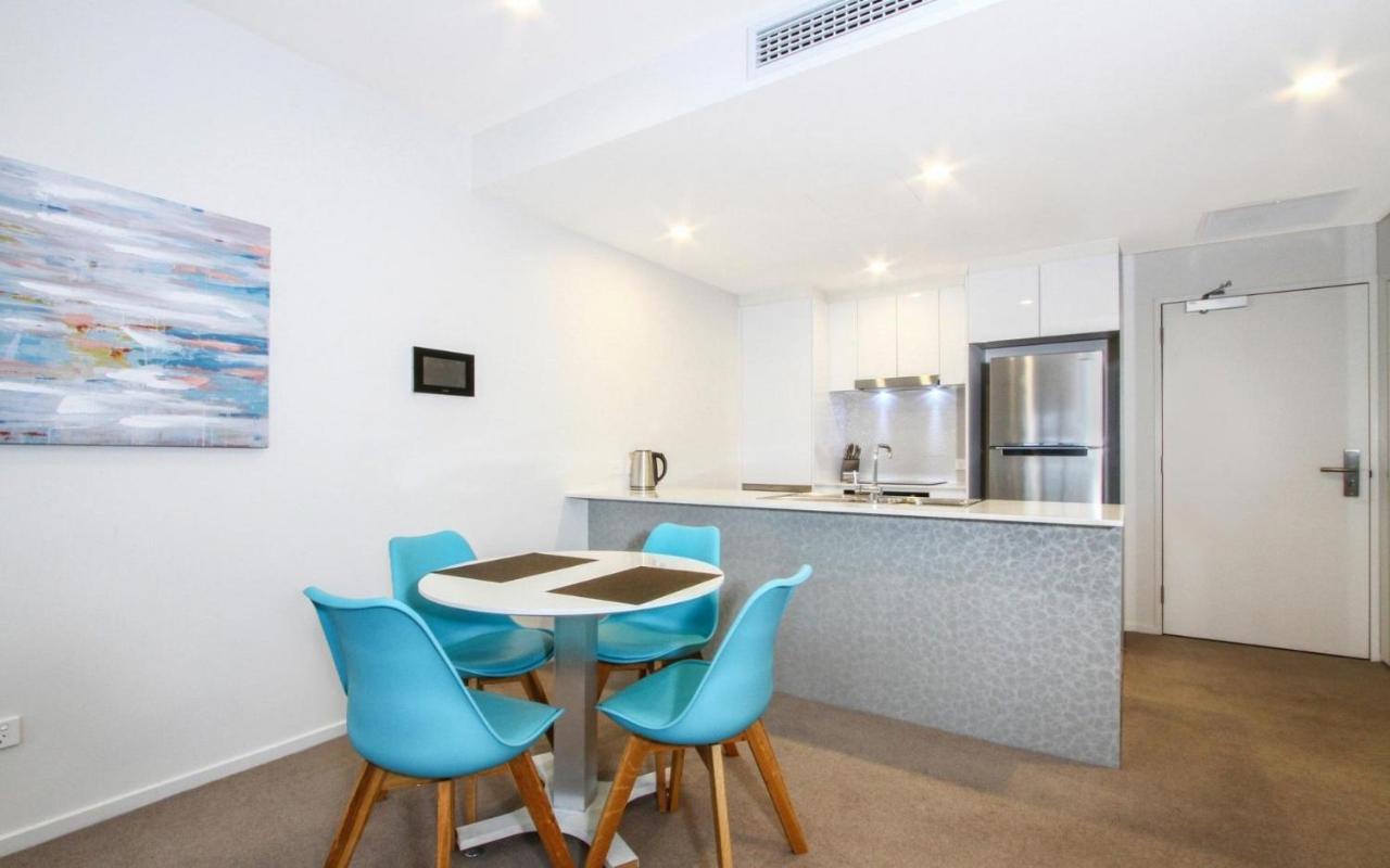 Iq Smart Apartments 704 Braddon Act Canberra Buitenkant foto
