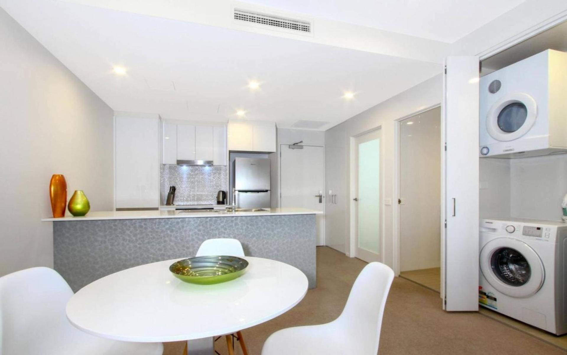 Iq Smart Apartments 704 Braddon Act Canberra Buitenkant foto