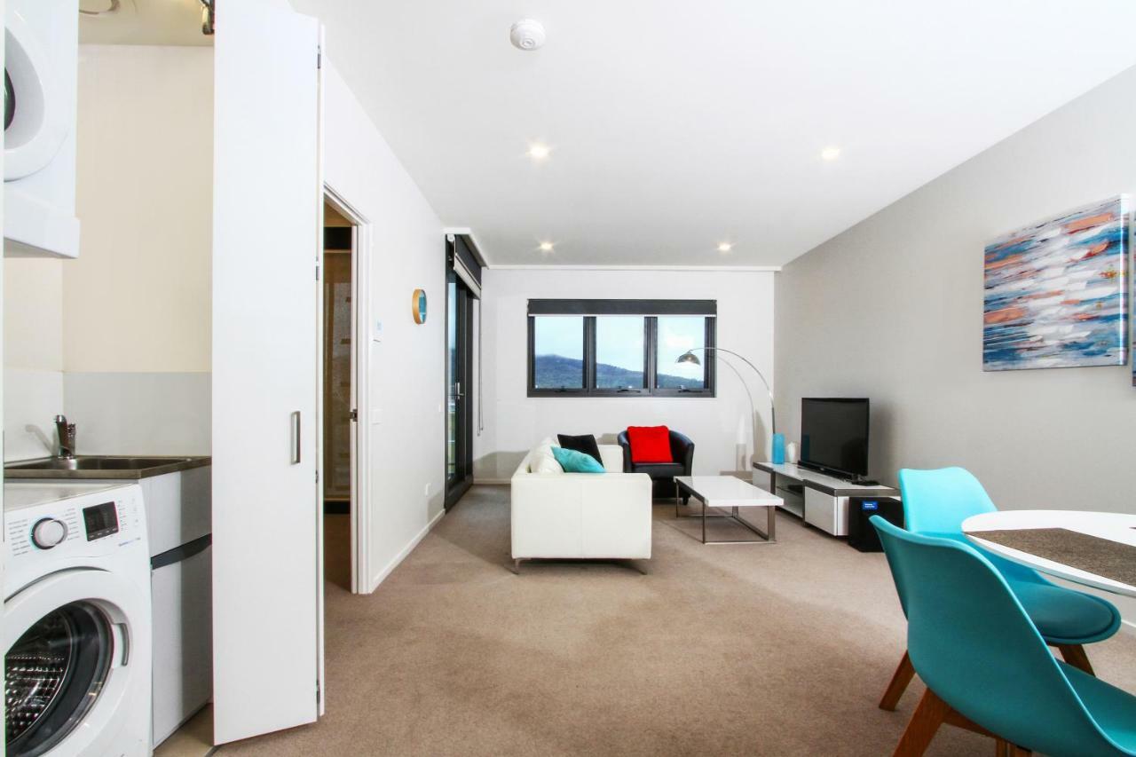 Iq Smart Apartments 704 Braddon Act Canberra Buitenkant foto